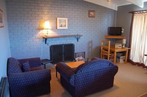 ג'ינדביין East Lake Travellers Lodge מראה חיצוני תמונה